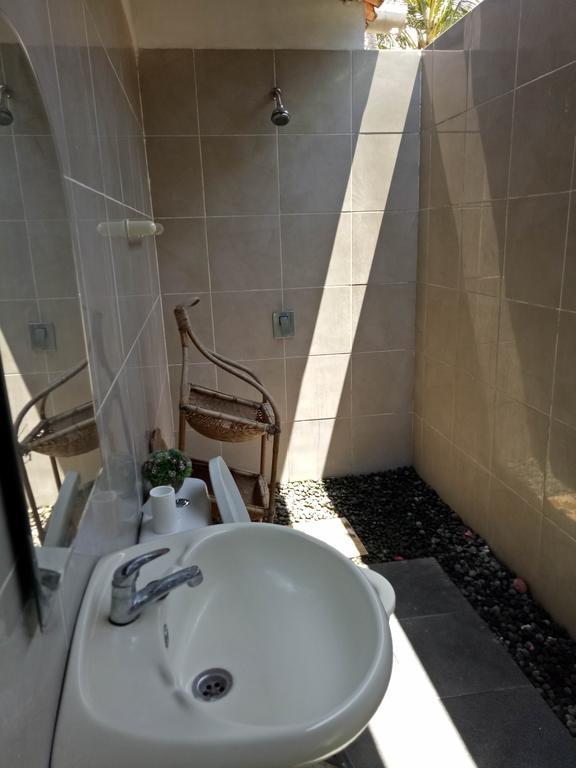 Swara Homestay 2 Lembongan Dış mekan fotoğraf